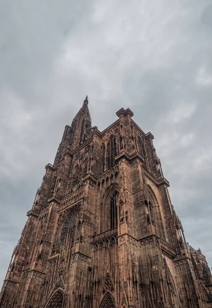 Domkyrkan av vår lady av strasbourg — Stockfoto