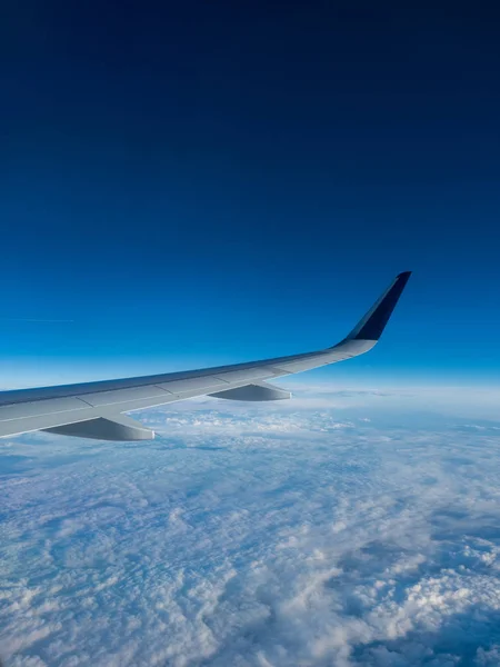 Airplane in flight — Stock Photo, Image