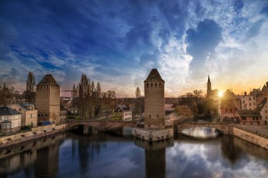 Strasbourg, medieval bridge Ponts Couverts clipart