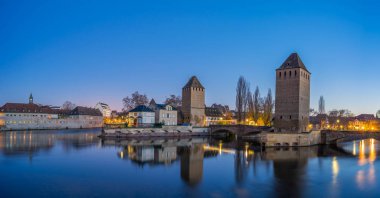 Strasbourg, ortaçağ köprüsü Ponts Couverts