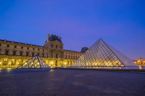 Louvre Paris França — Fotografia de Stock