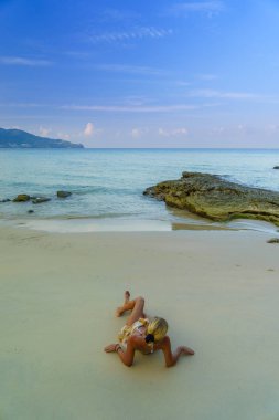 Kadın Surin Phuket sahilde