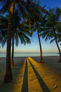 Surin beach phuket Adası