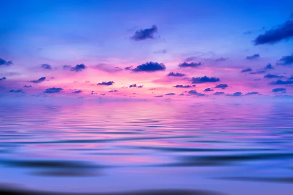 Zachód słońca na plaży khao lak — Zdjęcie stockowe