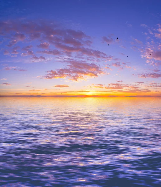 雲と驚くべき熱帯海の風景 — ストック写真