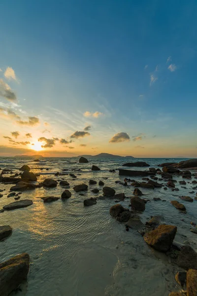 Playa de Laem Ka en Phuket — Foto de Stock