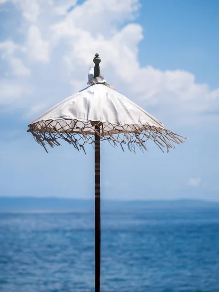 Ombrello di tradizioni in tempio di Bali — Foto Stock
