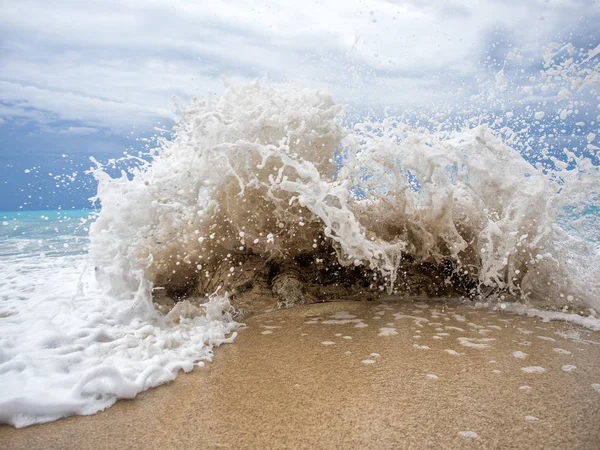 Onda azul no oceano tropical . — Fotografia de Stock