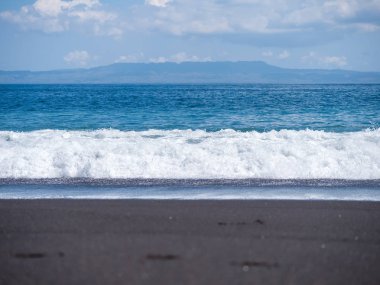 Doğu Bali Endonezya siyah volkanik beach