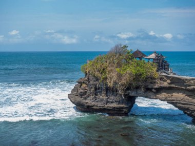 Deniz (Pura tanah lot) Bali tapınakta 