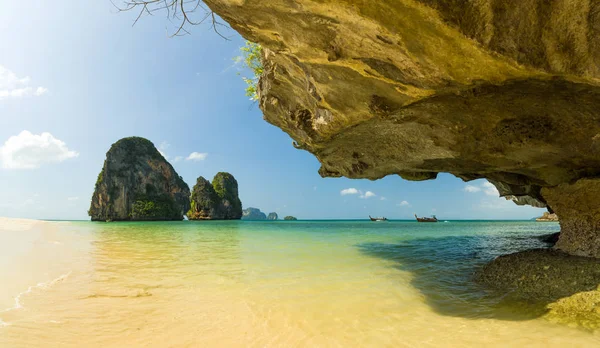 Ton Sai beach in Krabi — Stock Photo, Image