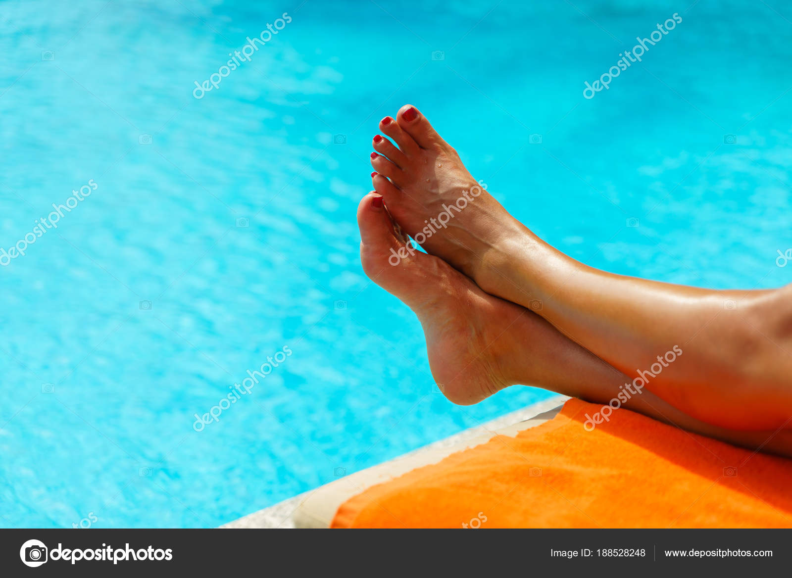 feet in pool