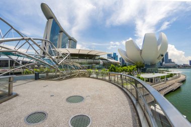 Helix Bridge doğal görünümü.