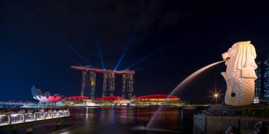 Spectra ışık ve su Marina defne kum Casino otel dallamalar göster