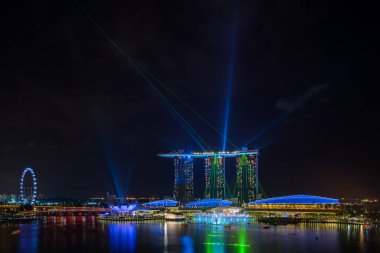Spectra ışık ve su Marina defne kum Casino otel dallamalar göster