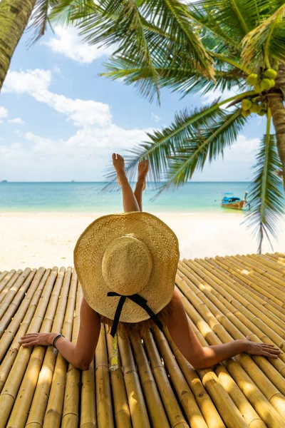 Schöne Frau Strand Thailand — Stockfoto