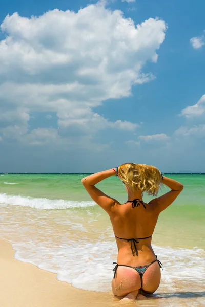 Mulher Bonita Praia Tailândia — Fotografia de Stock