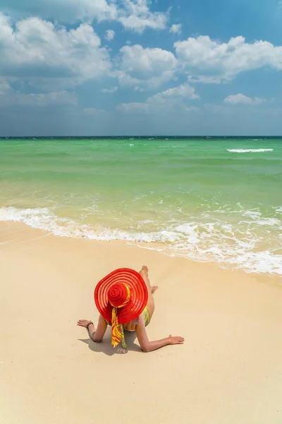 Krásná Žena Pláži Thajsku — Stock fotografie