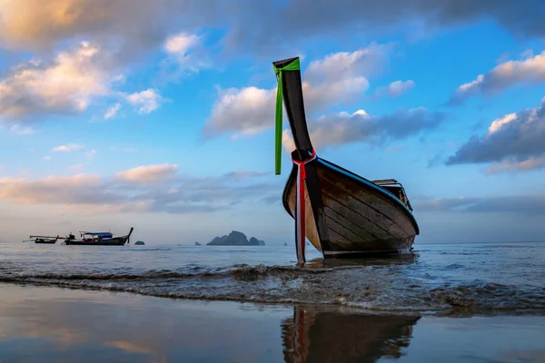 Barco Cola Larga Tradicional Playa Tailandia Atardecer — Foto de Stock