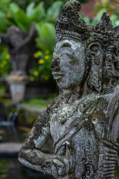 印度尼西亚传统的Balin雕像 — 图库照片
