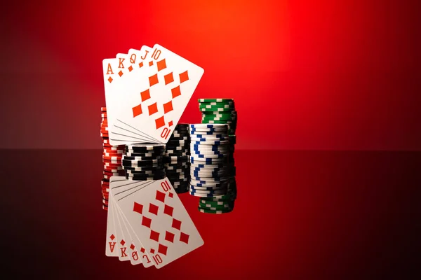 Poker Gra Royal Flush Żetonami — Zdjęcie stockowe