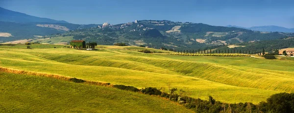 Гарний краєвид з Тоскана, Італія — стокове фото