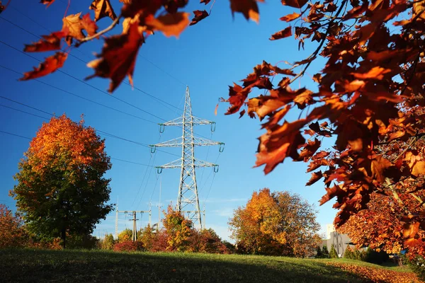 High-voltage pylon in autumn — Stock Photo, Image