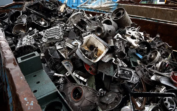 Schrottplatz Mit Haufen Metallabfall — Stockfoto