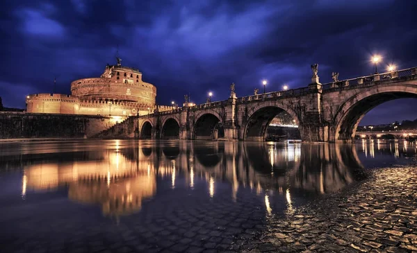 Rome Olaszország Ismert Mint Castel Sant Angelo Hadrianus Mauzóleuma Kék — Stock Fotó