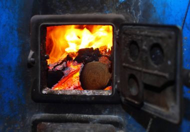 demir Kazan dairesinde soba açmak