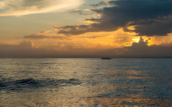 Ove Oceanu Spokojnego słońca — Zdjęcie stockowe