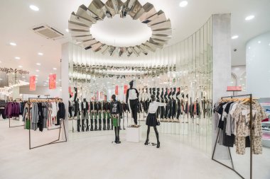 Modern mağaza alışveriş merkezi