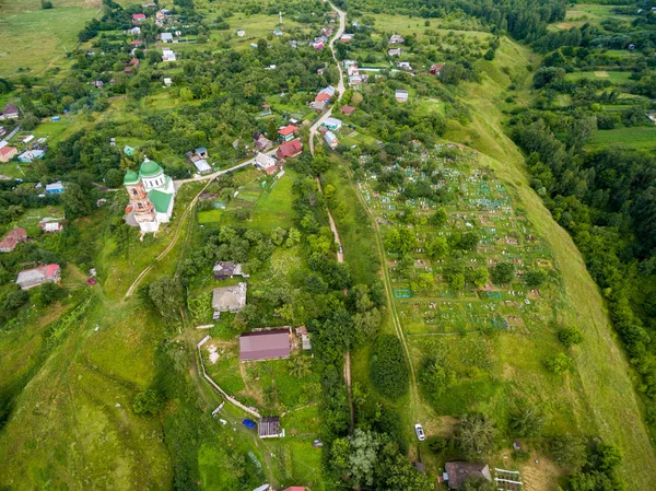 Pequeño paisaje aéreo de la ciudad rusa — Foto de Stock