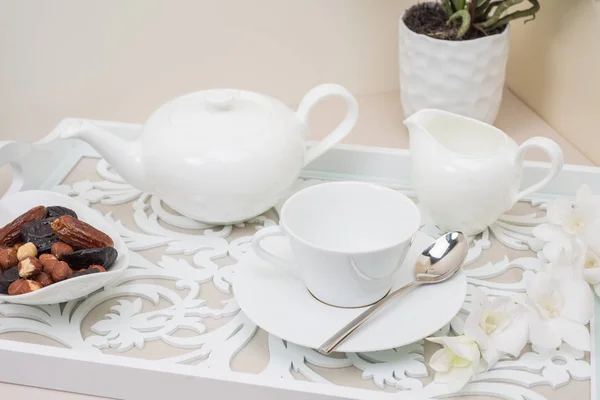 English tea set with dried fruit — Stock Photo, Image