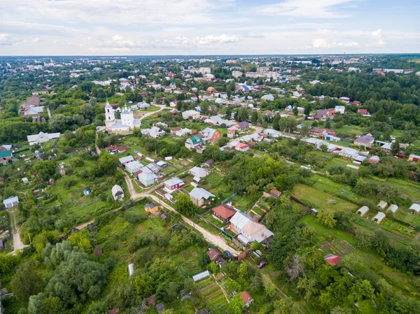 Pequeño paisaje aéreo de la ciudad rusa — Foto de Stock