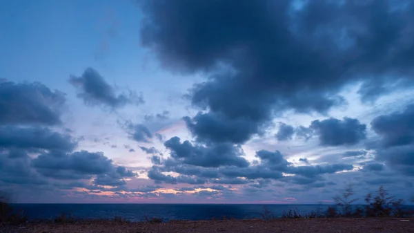 黒海の上の美しい雲景 — ストック写真