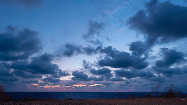 黒海の上の美しい雲景 — ストック写真