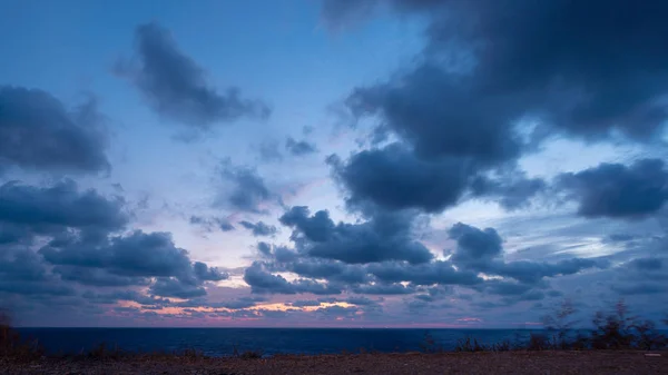 Beautiful cloudscape over Black sea — Stock Photo, Image