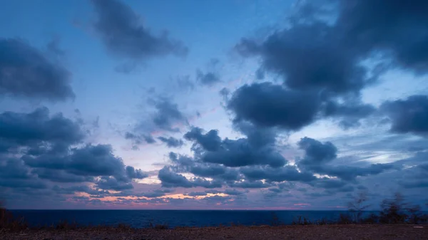 黒海の上の美しい雲景 — ストック写真
