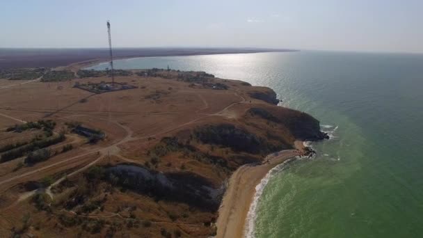 Vue par drone de la côte de la mer — Video