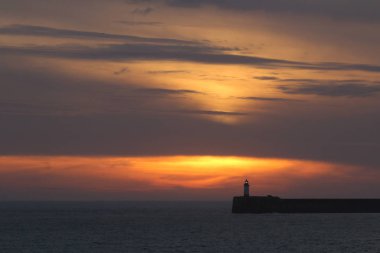 Newhaven deniz feneri günbatımı gökyüzü