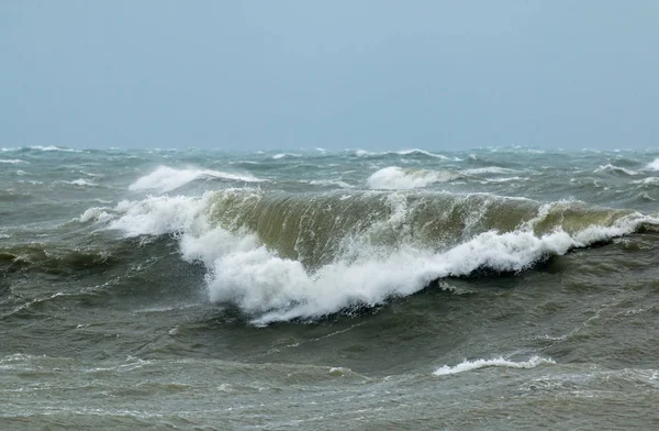 波涛汹涌的大海 — 图库照片