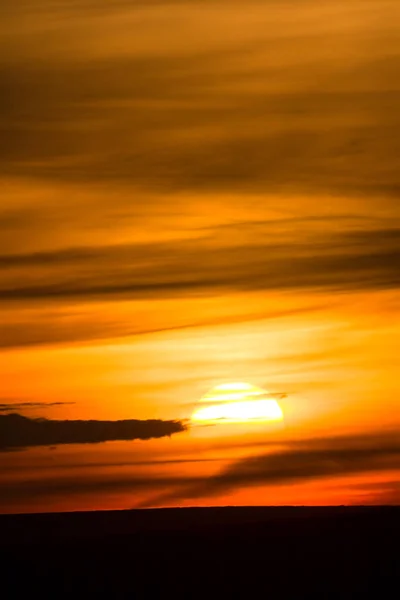 Sonnenuntergang und Wolken — Stockfoto