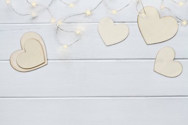 Sevgililer günü kalpleri peri ışıkları ile