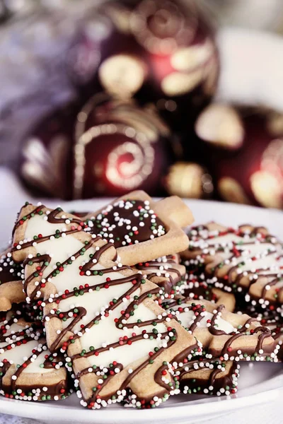 Bolinhos de árvore de Natal cozidos no forno fresco — Fotografia de Stock