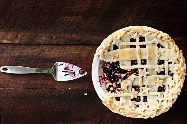 Blueberry Pie met ontbrekende stuk — Stockfoto