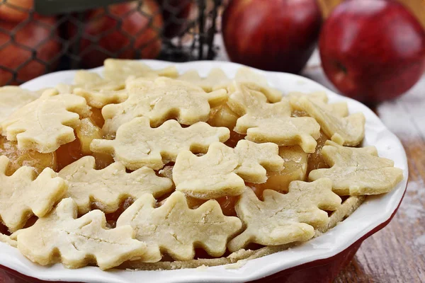 Tarte aux pommes non cuite — Photo