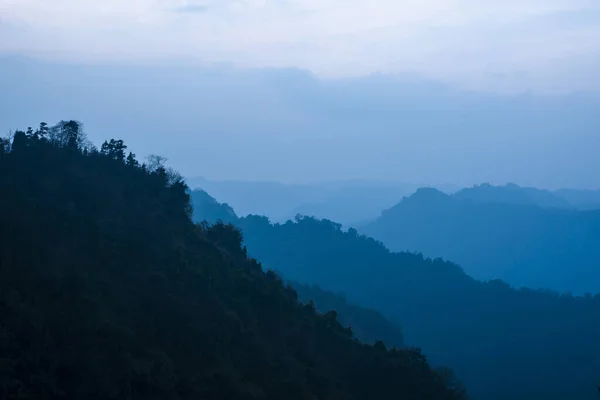 Montanhas Pairam Umas Sobre Outras Província Sichuan China — Fotografia de Stock