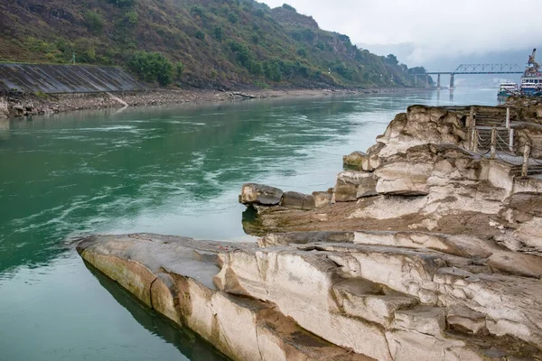 Huge Rocks Jinsha River Rainy Day — Stock Photo, Image