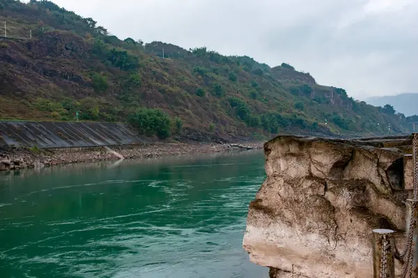 Huge Rocks Jinsha River Rainy Day — Stock Photo, Image